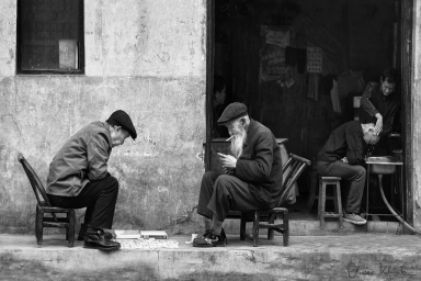 35 Chinese Chess Players and Hairdresser 2014